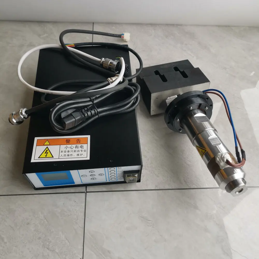 20K 2000W 15Khz 2600W Digital automation Ultrasonic Transducer Generator Welding Machine with cutt head FOR non-woven fabrics