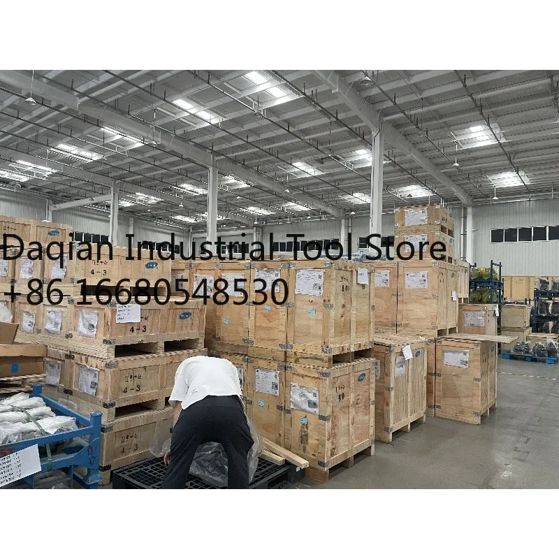 

f5aHydraulic Solenoid Valve 580082537 TS98-T3419 1660500 87705567 for 580N 580SN 580SN 590SN 580SM 590SM