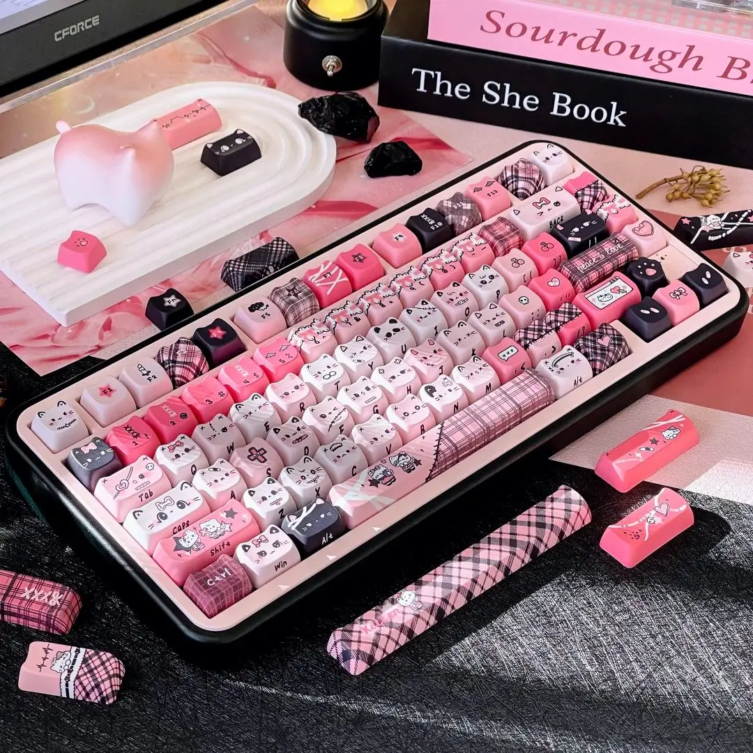 Black Pink Cat Keycap Mao/Cherry Pbt Side Carving Cute Keycap 130Keys 7U Split Space Layout Black Pink Checkered Keycaps