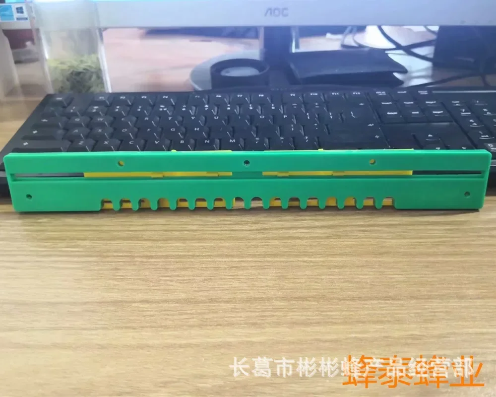 A 10 New Plastic Slide Style Beehive Door, Bee Anti Escape Device, Bee Anti Theft Device, Beekeeping Tool