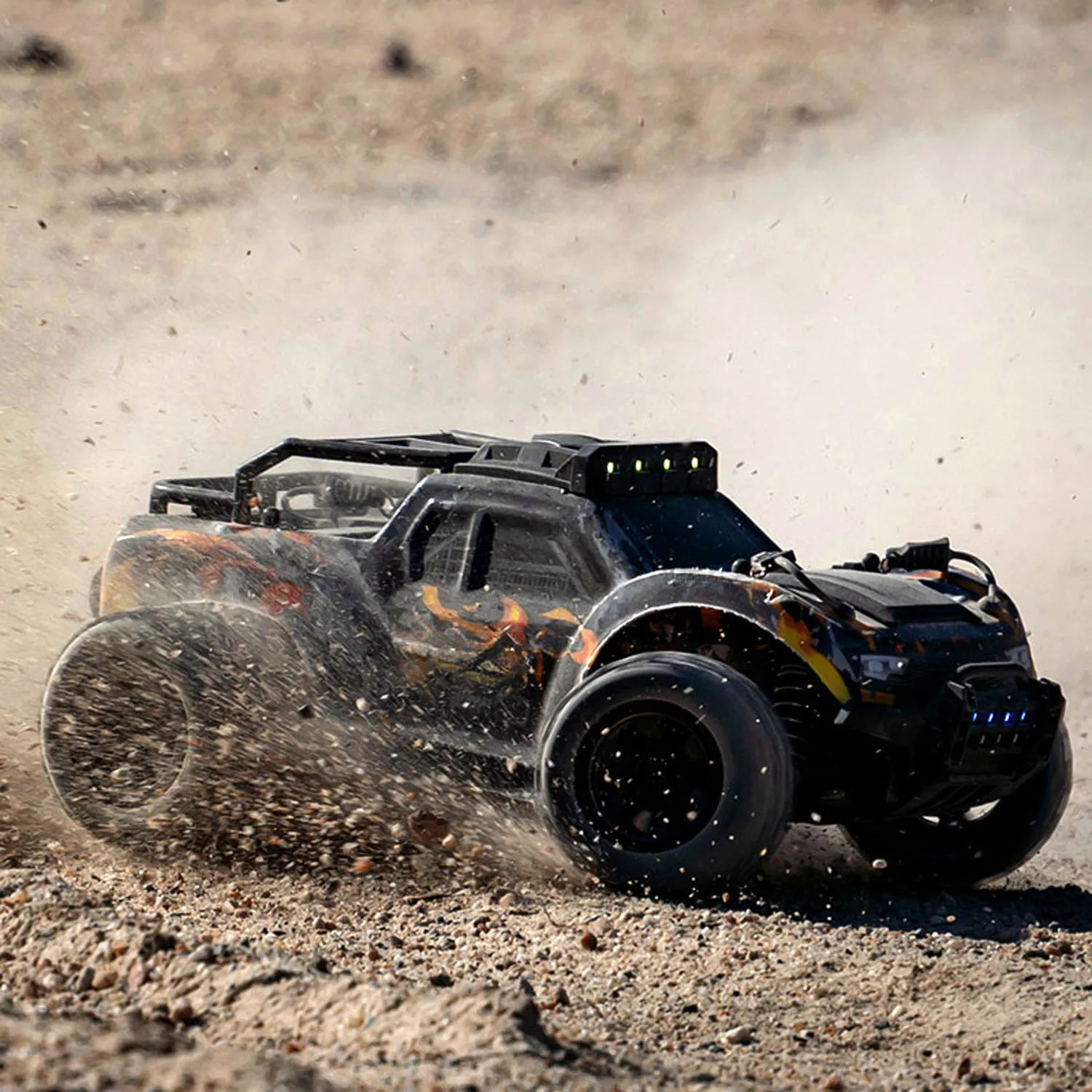 

Игрушка 1/18 2,4 ГГц 4WD RC Car C8810 Пульт дистанционного управления Высокоскоростной внедорожник RTR Двигатель угольной щетки ESC Сервопривод Светодиодные фонари Хобби