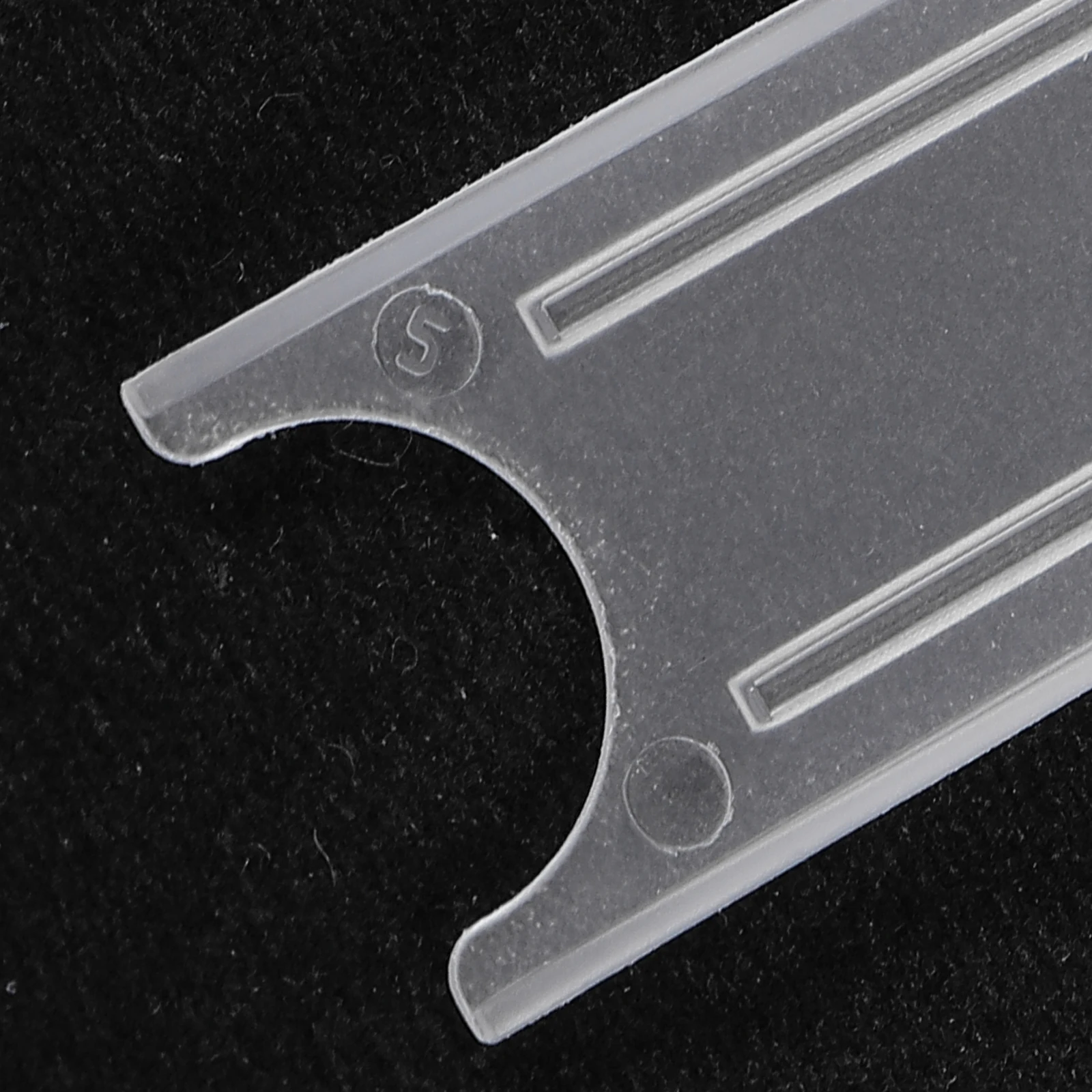 

4Pcs Sax Reed Storage Holder ABS Material Waterproof Ventilated Saxophone Reed Case Musical Instrument Accessory