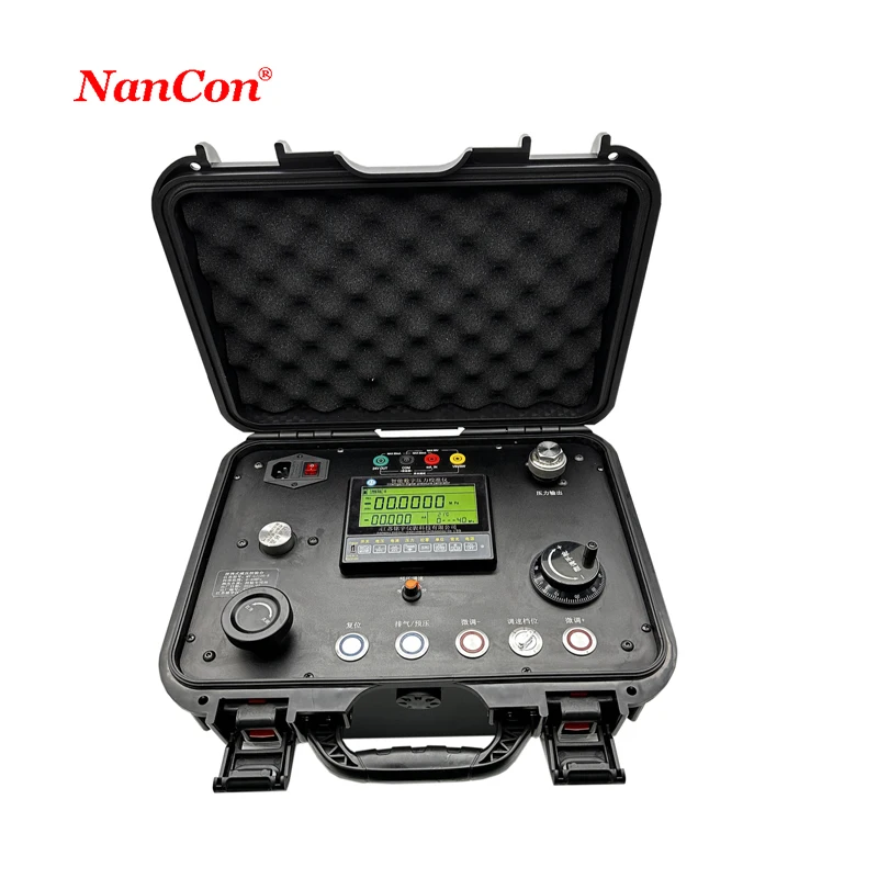 0 ~ 60Mpa Semi Automatic Portable Pressure Calibrator Pressure Gauge