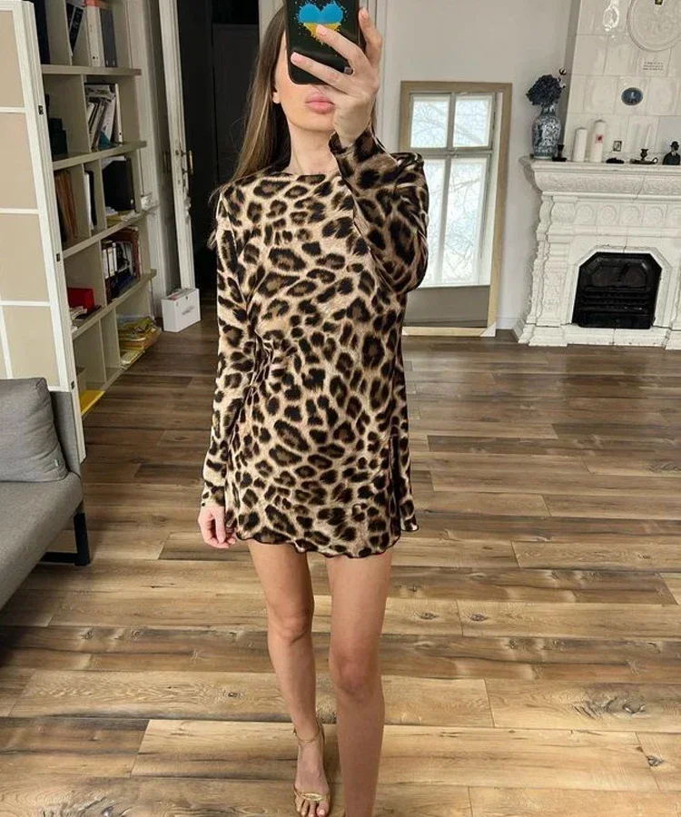 Fashion Leopard Printed Mini Dress For Women 2024 Summer Long Sleeve Round Neck  Slim Short Skirts Female Party Street Vestidos