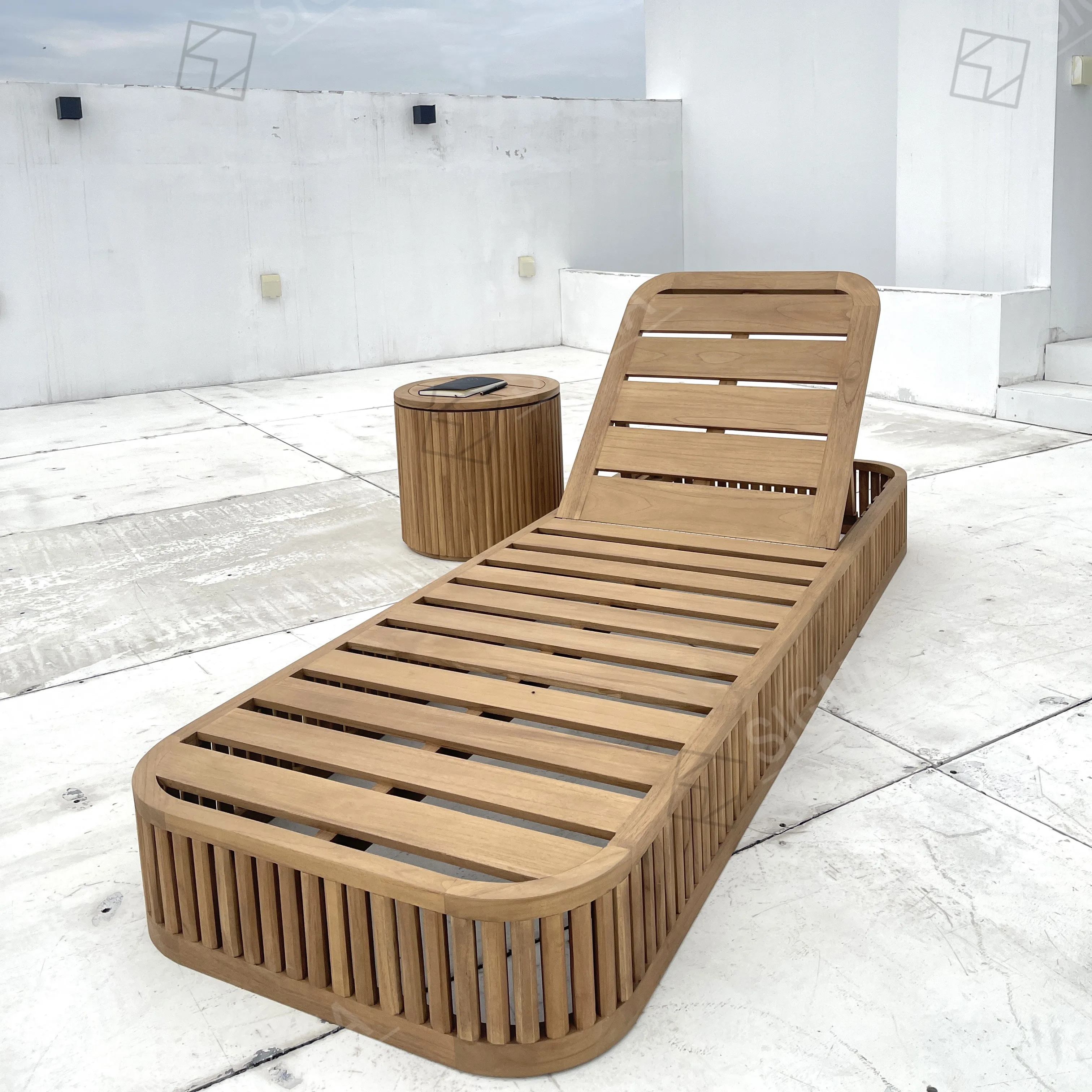 Solid Teak Patio Outdoor Weatherproof Cushions for Hotel and Resort Use
