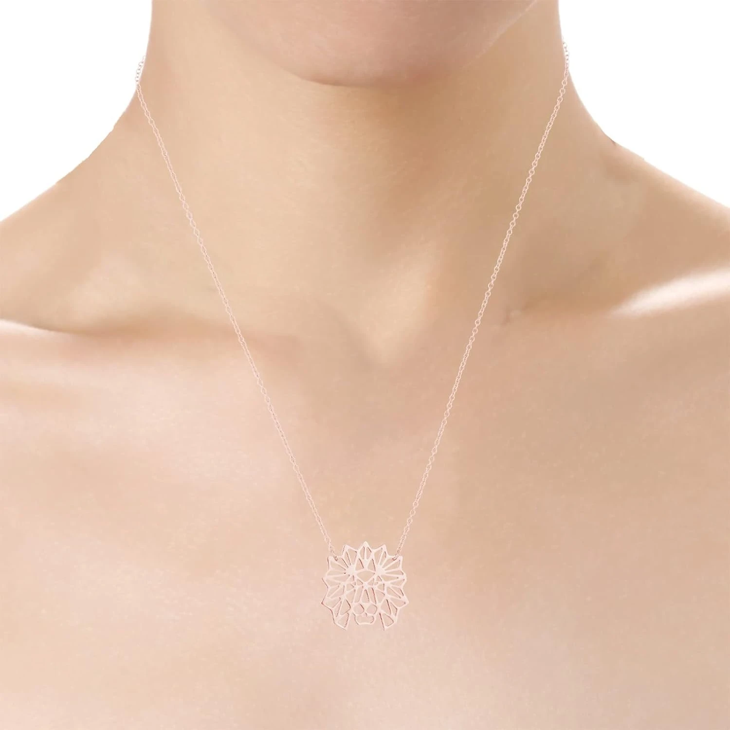 Prachtige, charmante en stijlvolle handgemaakte ketting die je geliefde kunt verrassen en vervullen, een elegant en een sophi toevoegen