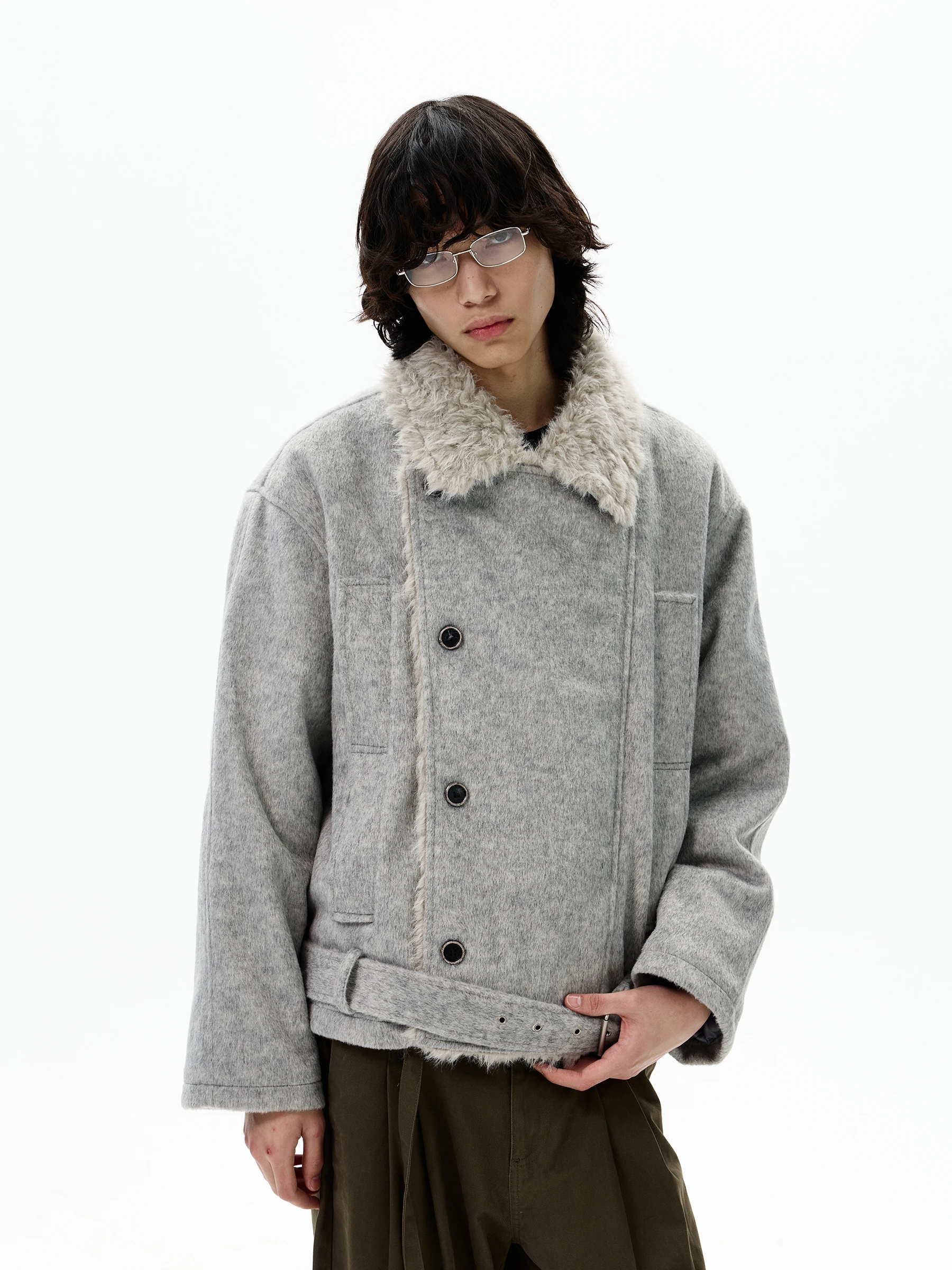 سترات شتوية جديدة للرجال لعام 2025 بلون واحد سترات رجالية عصرية أنيقة وفضفاضة وسميكة وأكمام طويلة معاطف مريحة ودافئة #2