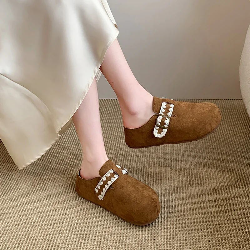 

Shoes Female 2025 Brand Closed Toe Women's Slippers Fashion Belt Buckle Casual Outdoor Retro Best Seller Flat Slippers Zapatos