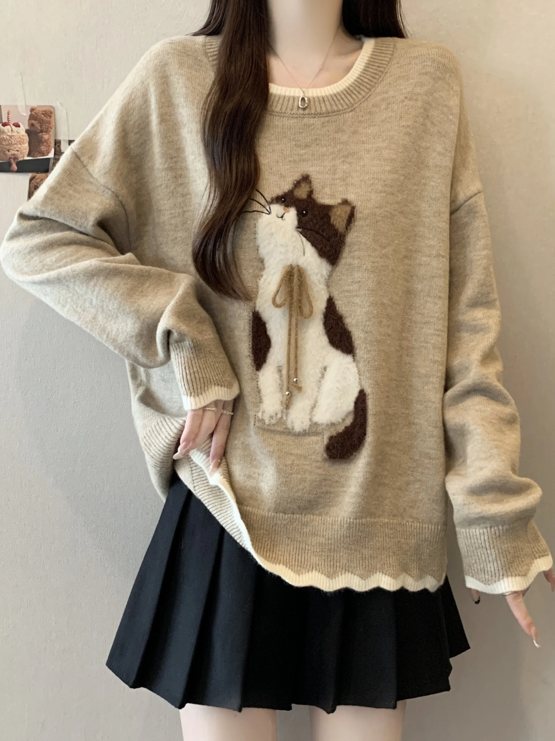 

Женский трикотажный джемпер больших размеров в стиле Lazy Style с круглым вырезом, новинка весны, свободный крой, стройнящий дизайн, удобный, дышащий, из мягкой ткани