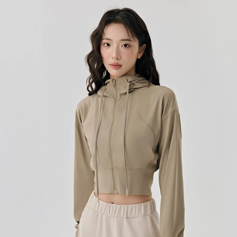 المرأة فضفاضة ضئيلة مقنعين سترة رياضية قصيرة معطف سستة في الهواء الطلق عارضة تنوعا ملابس لليوجا اللياقة البدنية الجري التدريب أعلى القماش