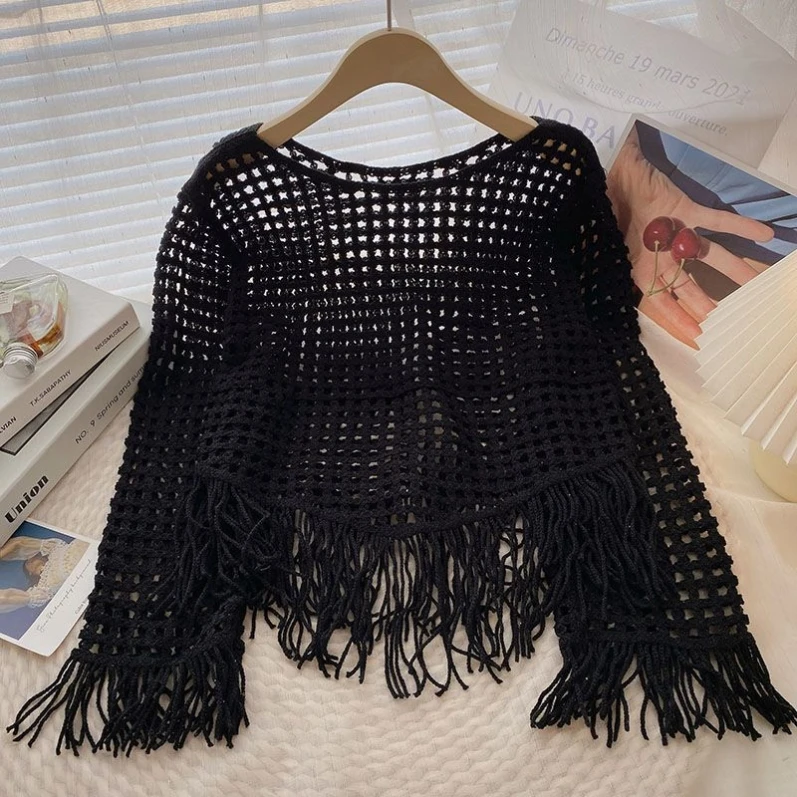 Fringed Crochet Tops Long Sleeve Women Sheer Openwork Knit Tassel Crop Blouse Women Teengirl Summer Vacation Boho Outfit