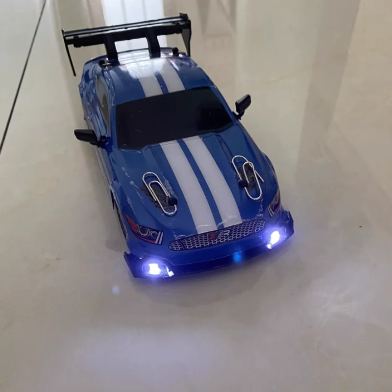 Telecomando Ae86 Rc Drift Car 1:24 telecomando a quattro ruote motrici gara ad alta velocità 2.4g simulazione bambini Rc giocattolo regalo di natale ragazzo