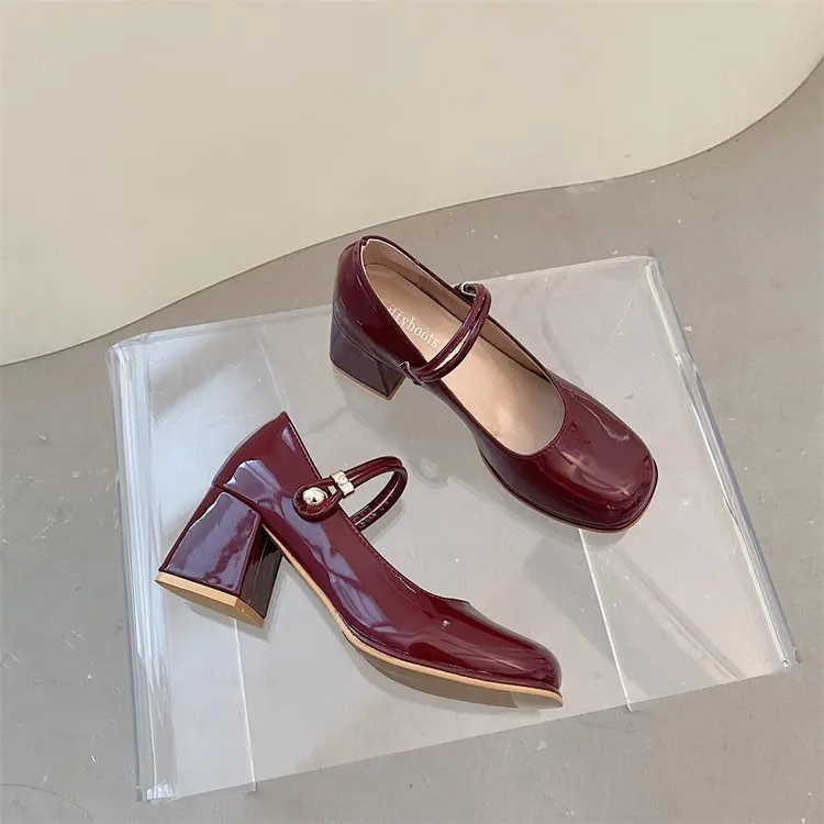 2023 nuove scarpe Mary Jane scarpe da donna tacco spesso fibbia Lolita scarpe scuola moda semplice cento tacchi alti donna tacchi