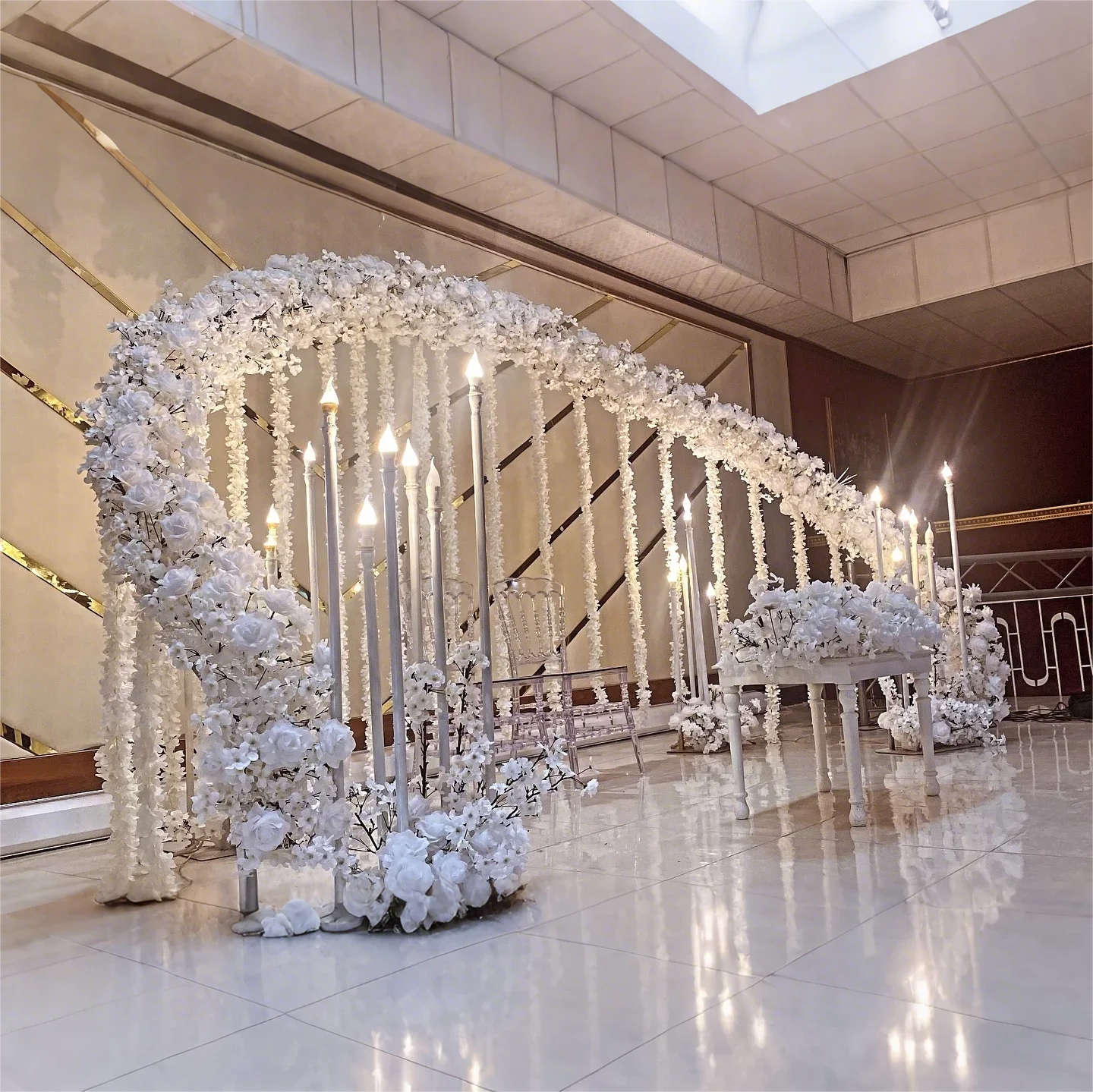 

Wedding Personalized Arch Frame White Floral Arrangement Set For Wedding Stage Background Decoration Artificial Flower Row Rack