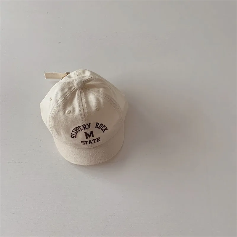 New Casual Letter Cap Baby Simple Classic Peaked Caps Boys Cool Embroidery Baseball Hat Girl Adjustable Short Brimmed Hats