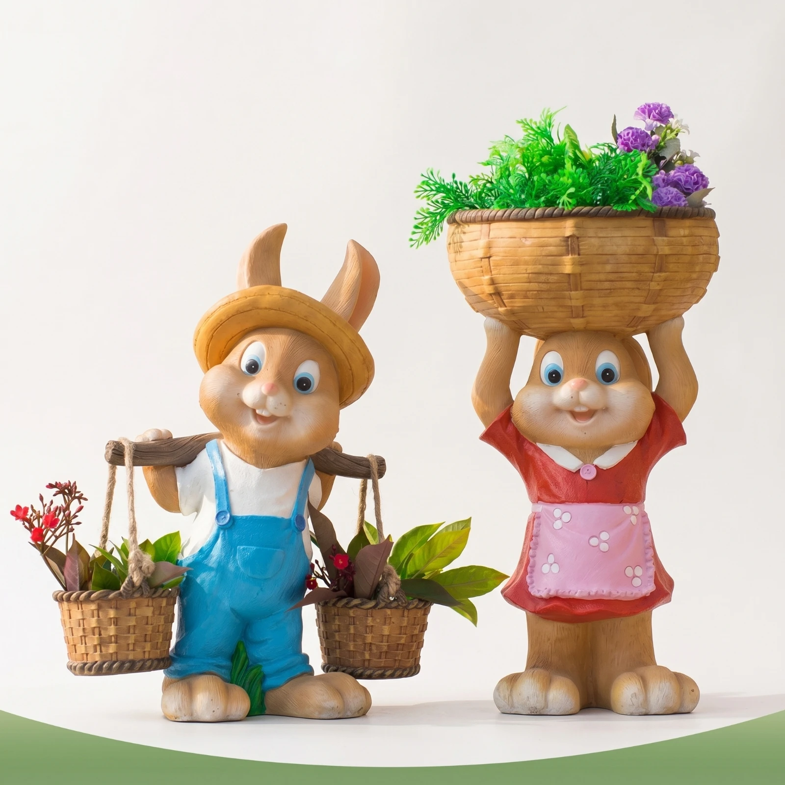 Rabbit Statue with Basket Freestanding Statue with Planter Bunny Flower Pot Whimsical Figurine with Planter Weather-Resistant