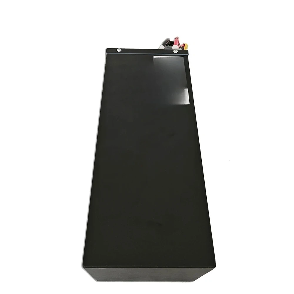 Factory Direct Selling Price  Battery 72v 40AH 200A  Battery Pack  With84V 5A  Charger, Bluetooth BMS,Copper Nickel Weldin