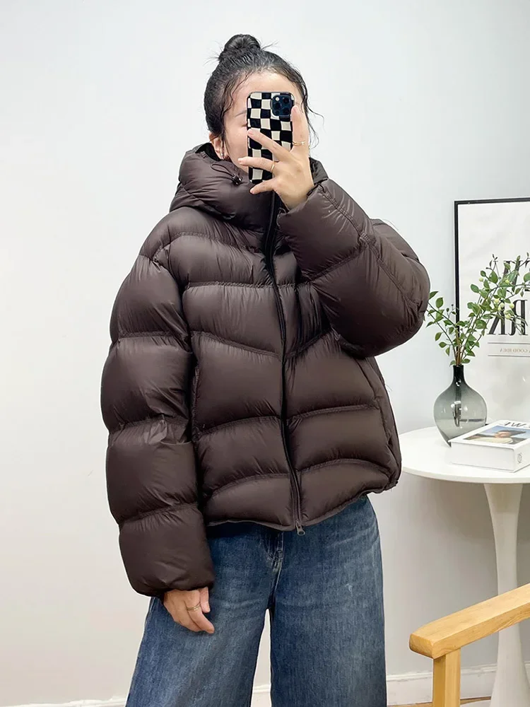 

2026 Winter New 90 White Duck Down Jacket Puff Wave Hooded Down Parka Women's Loose Versatile Coat Lightweight Quilted Jacket