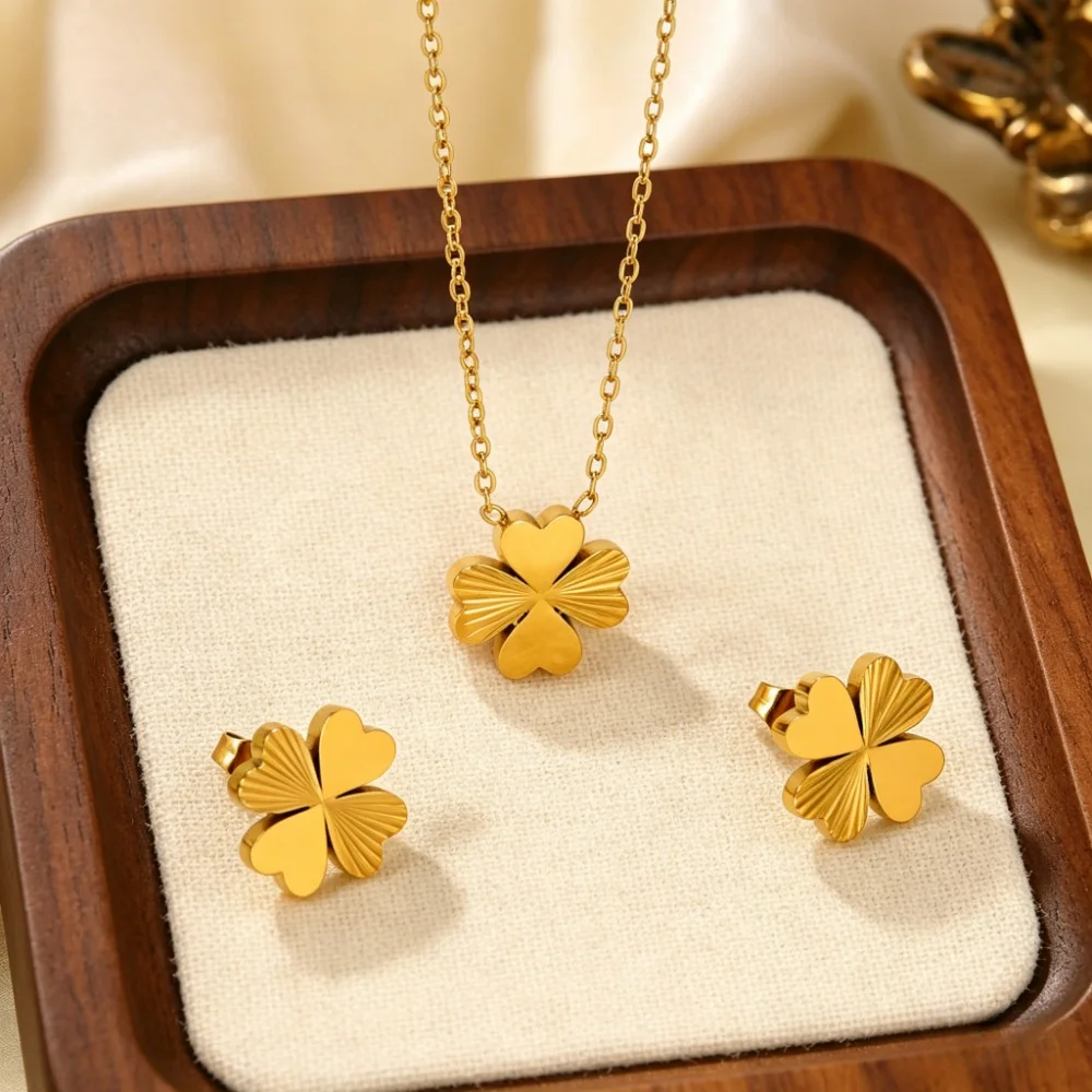 Fashion Flower Shell Pendant Necklace Set For Women Gold Color Clavicle Stainless Steel Chain Jewelry Wedding Gifts Rust Proof