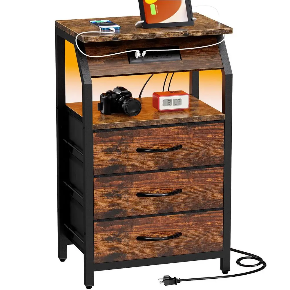 

Прикроватный столик с зарядной станцией, светодиодной подсветкой и 3 ящиками, маленький комод с тканевыми ящиками для хранения, ретро-столик для гостиной