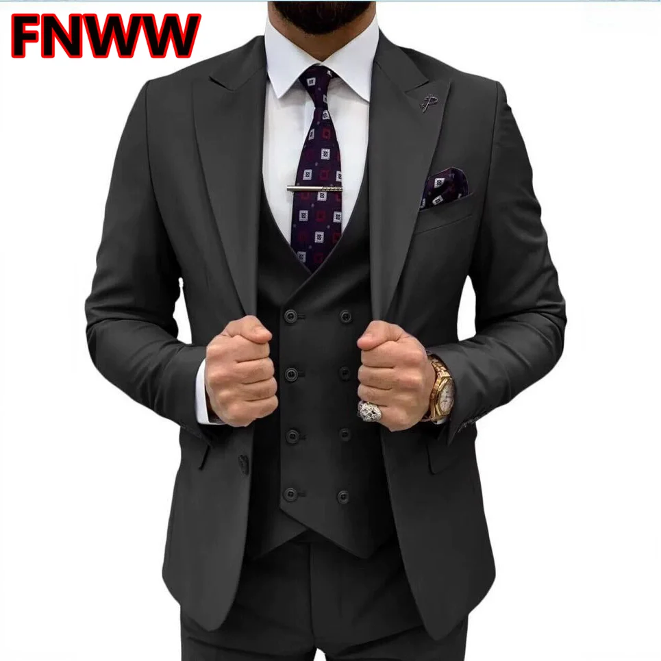 

2026 Classic Men's 3 Piece Wedding Tuxedo Suit Double Breasted Vest Custom Size Jacket Pants Set for Formal Occasions