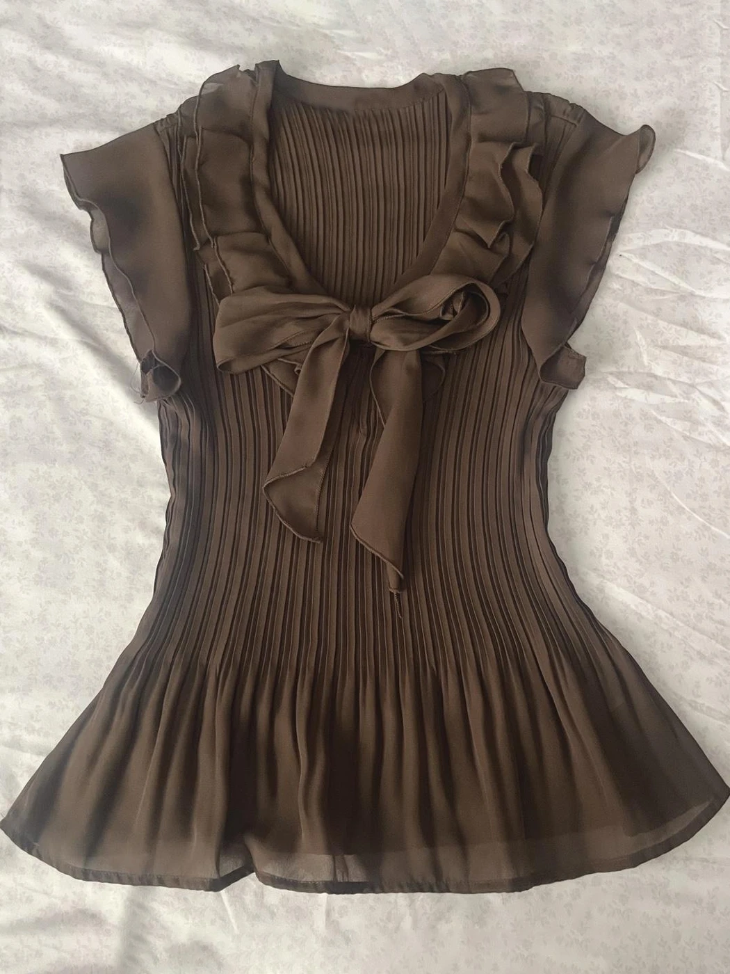 

Женский летний винтажный слипоны из шифона и белого цвета, улучшающий маленький топ Xiaodong Pear, оригинальный дизайн, тонкий облегающий топ для поездок на работу...