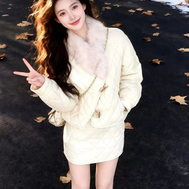 

2026 Autumn/Winter New Korean Version Laid-back Socialite Style Two-piece Set Fashionable Cotton Coat Top Short Skirt for Women