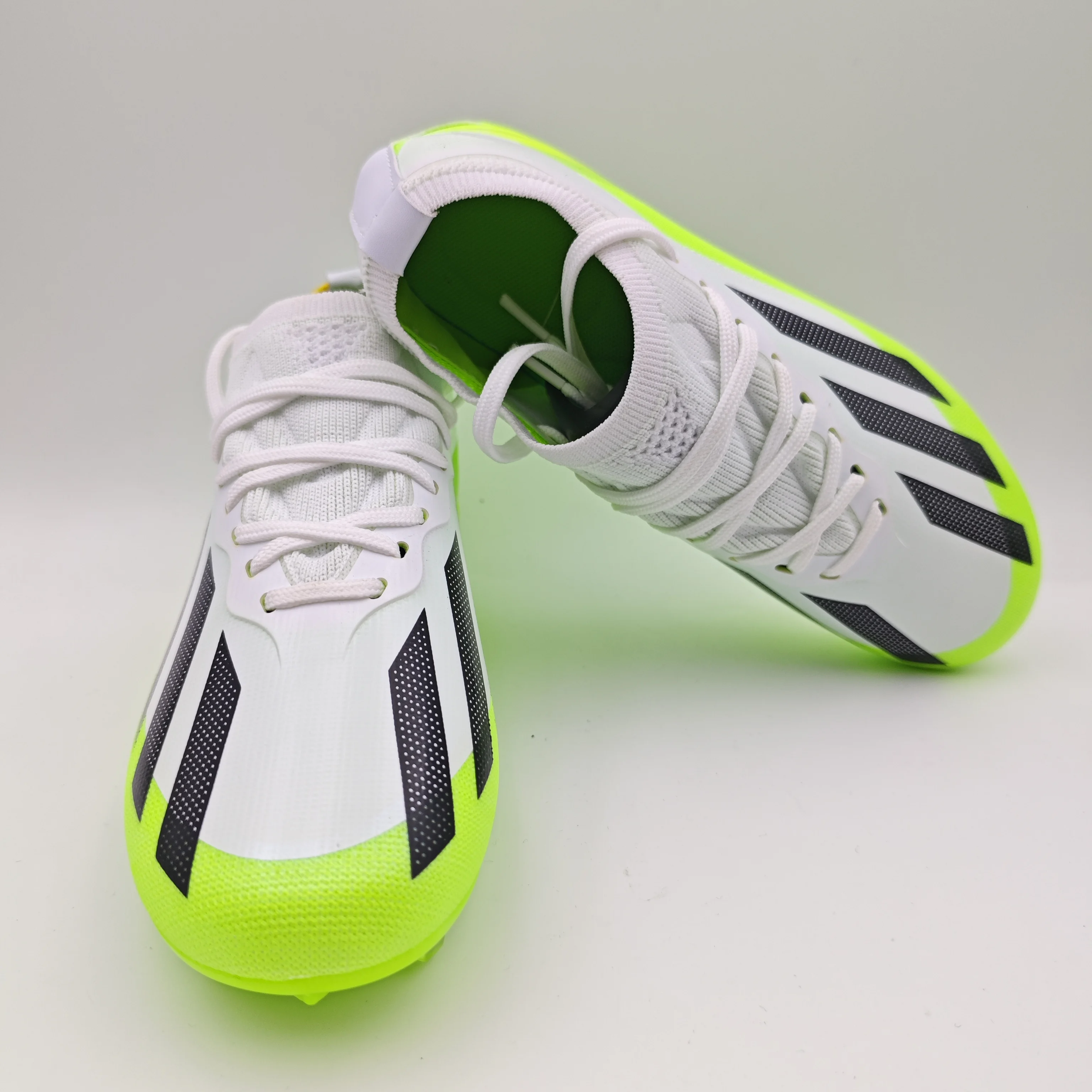 

Men Professional Football Field Boots Women Society Soccer Shoes Cleats Original Indoor Grass Sport Training TF/FG Football Shoe