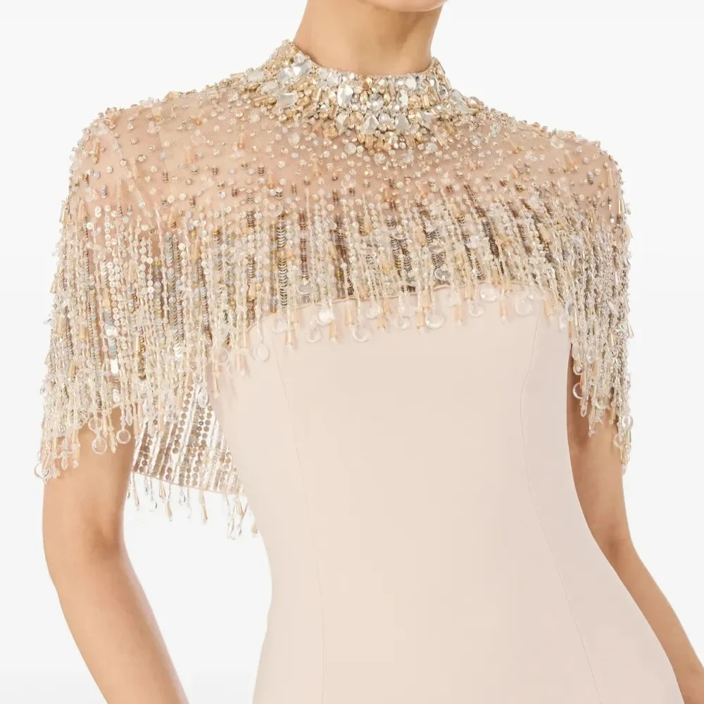 Luxuriöse Perlen-Quasten-Partykleider, hoher Kragen, kurze Ärmel, Jersey, A-Linie, bodenlanges Abendkleid, Reißverschluss hinten, maßgeschneidert