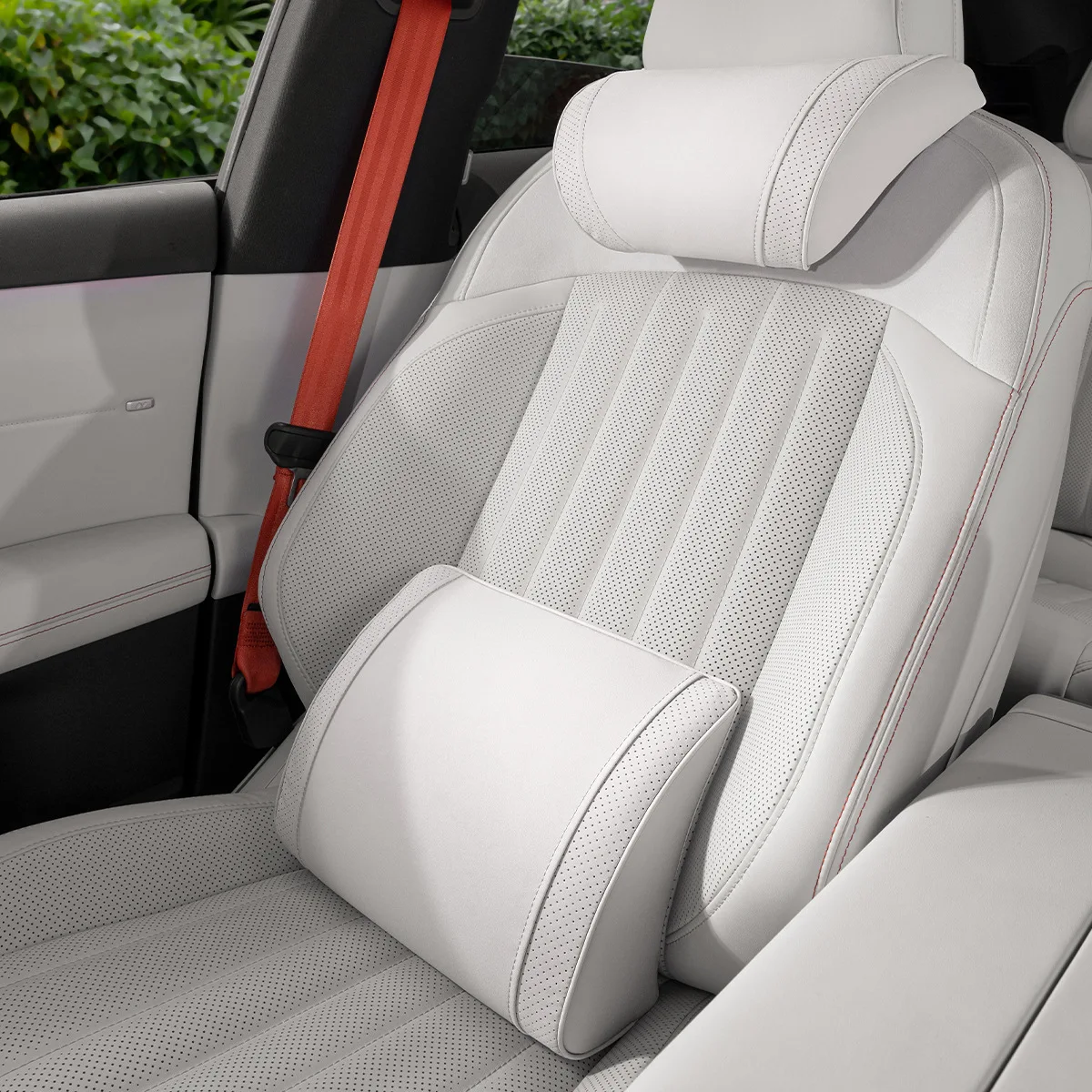 

Suitable for Car Headrests Leather Lumbar Support Cushions Car Interior Seat Support Cushions Comfortable Neck Protection Pillow
