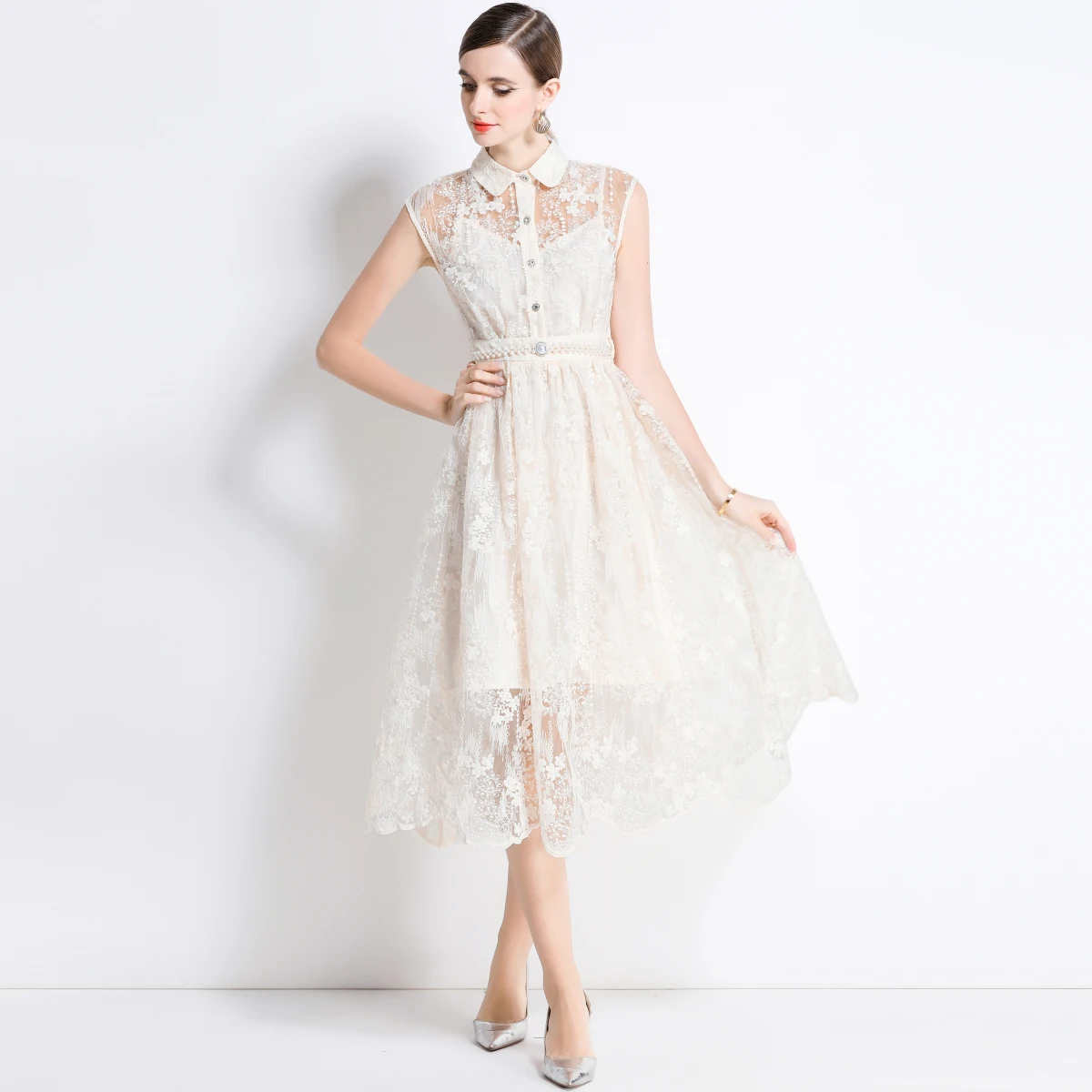 Abito da sera elegante di lusso Abito da donna estivo monopetto con perline di cristallo Camicia con abiti lunghi in pizzo ricamato scavato