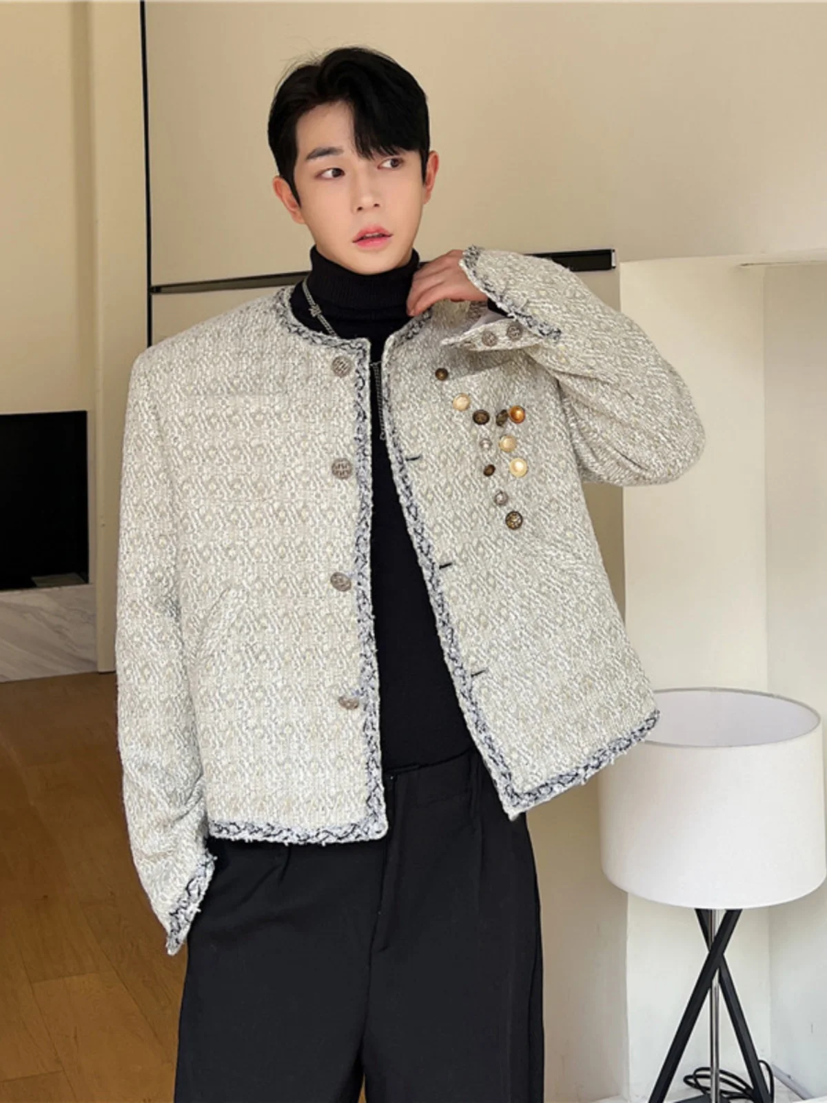 

Faionable Korean Sle Men's Jaet Autumn Winter New Arrival Decorative Button Design Casual Sle Thiened Long Sve O...