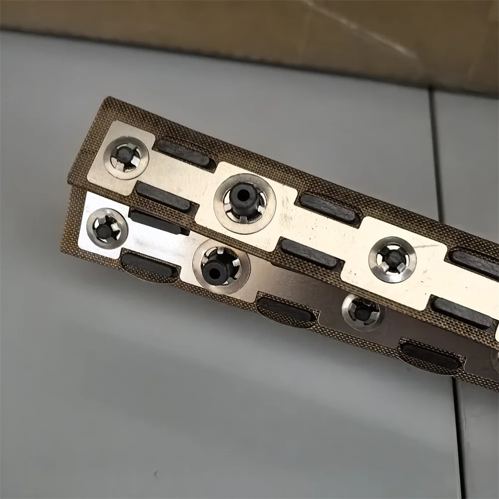 

302RV93050 Держатель масляной площадки для Kyocera M2040 M2135 M2235 M2540 M2635 M2640 M2735 M2835 P2040