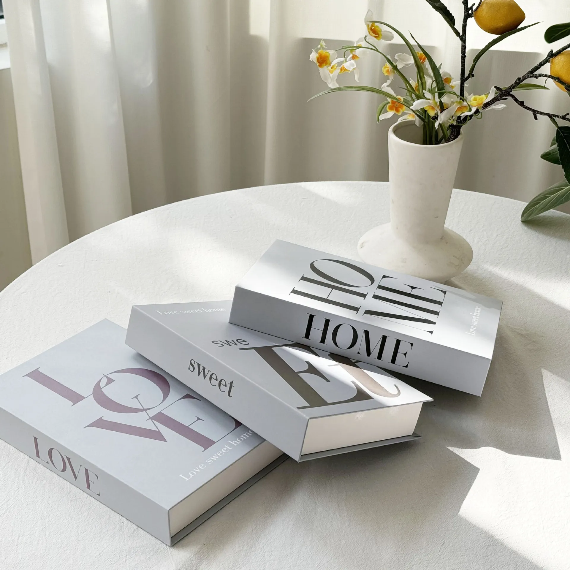 Ornamenti per libri finti semp - Interior Design Book recensione e prezzo