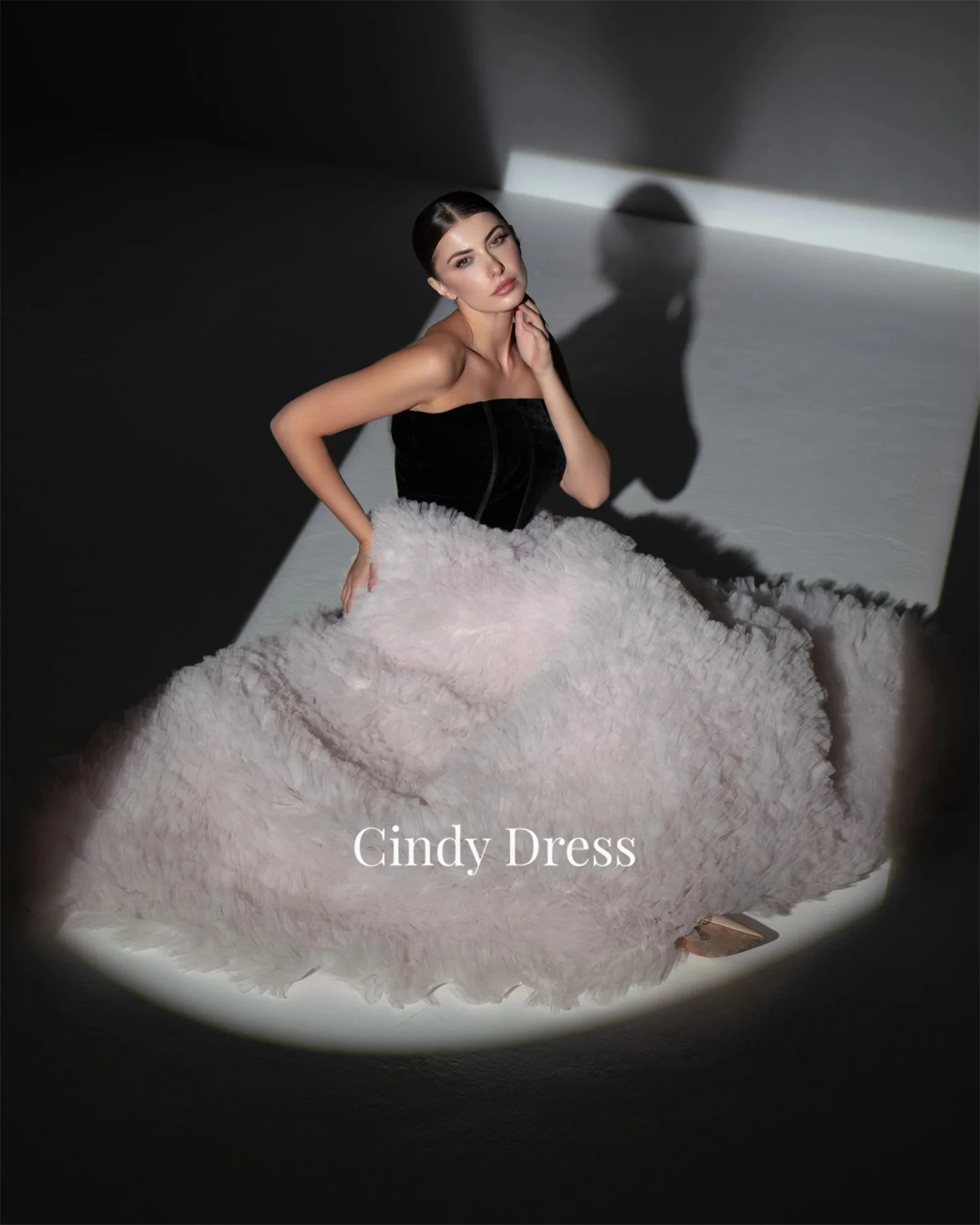 Cindy Customized Wedding Dress Off the Shoulders A-line Multi-layer Robe De Soiree Femmes Short Dresses for Special Occasions