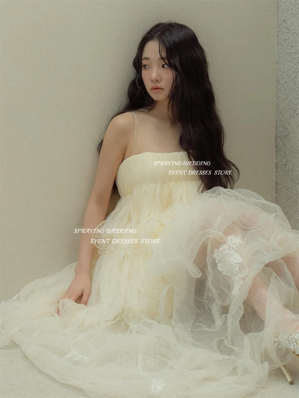 SPRAYING Luxo Bege Tule Vestido de Noiva Coreia Sessão de Fotos Strapless Strap Longo Em Camadas Vestido de Noiva Espartilho Personalizado nnetzo