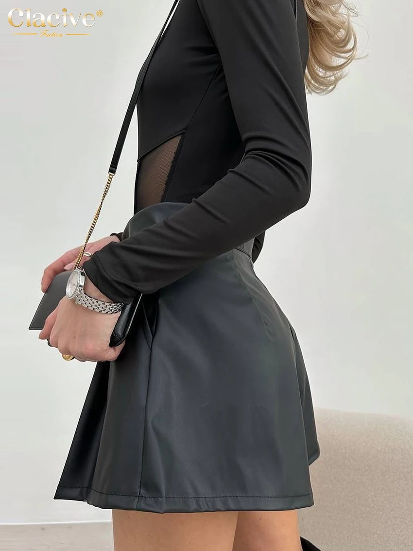 Clacive Mode Lose Schwarz Pu Leder frauen Shorts Sommer Hohe Taille Gefaltete Shorts Elegante Klassische Shorts Weibliche Kleidung