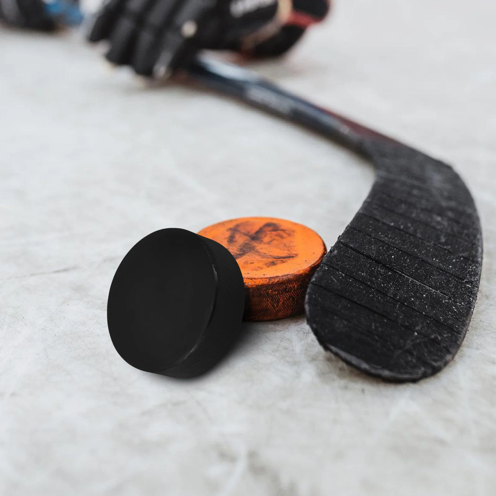 4 Buah Pucks Hoki Es Bahan Karet Pucks Latihan Dapat Digunakan Kembali untuk Remaja Dewasa Roller Skating Permainan Hoki Bagian Aksesori Olahraga