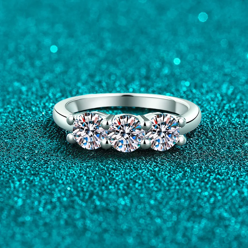 Platinum Pt950 0.5ct Moissanite Ring for Women Ring Simple Versatile Exquisite Daily Commuting Fine Jewelry Girl Gift