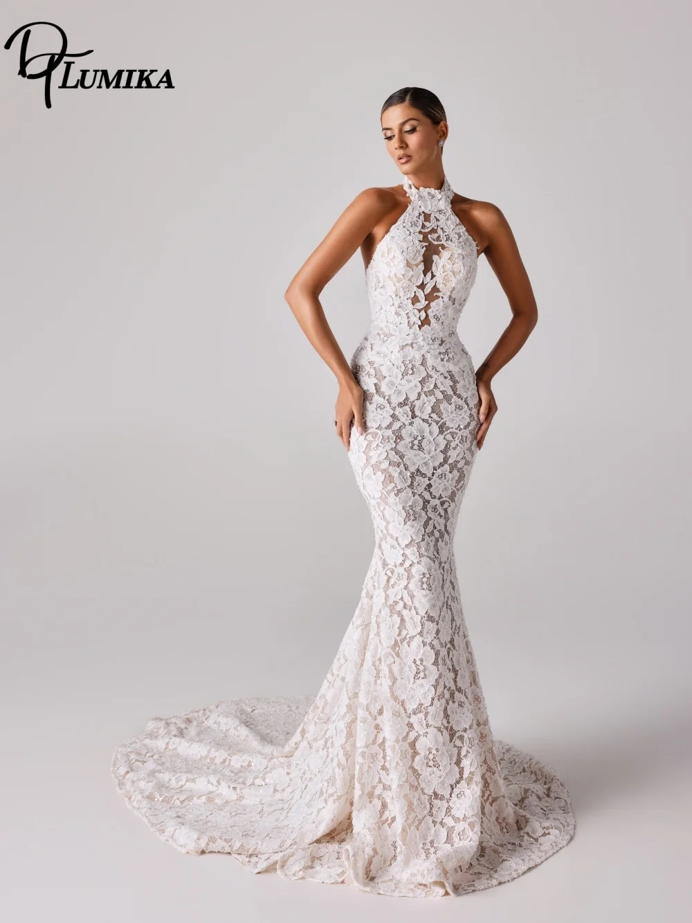 Exquisite Beads 3D Floral Lace Wedding Dress Chic Halter Neck Slim Silhouette Floor Train Bride Gown Custom Vestido De Novia