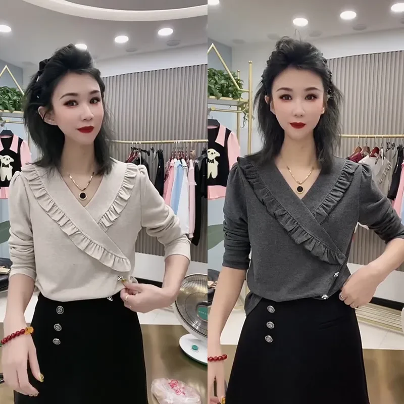 

Slimming Long Sve V-Ne T-irt Women's Summer Faionable Thin Splice Button Design Sense Top Korean Sle Commute Wind