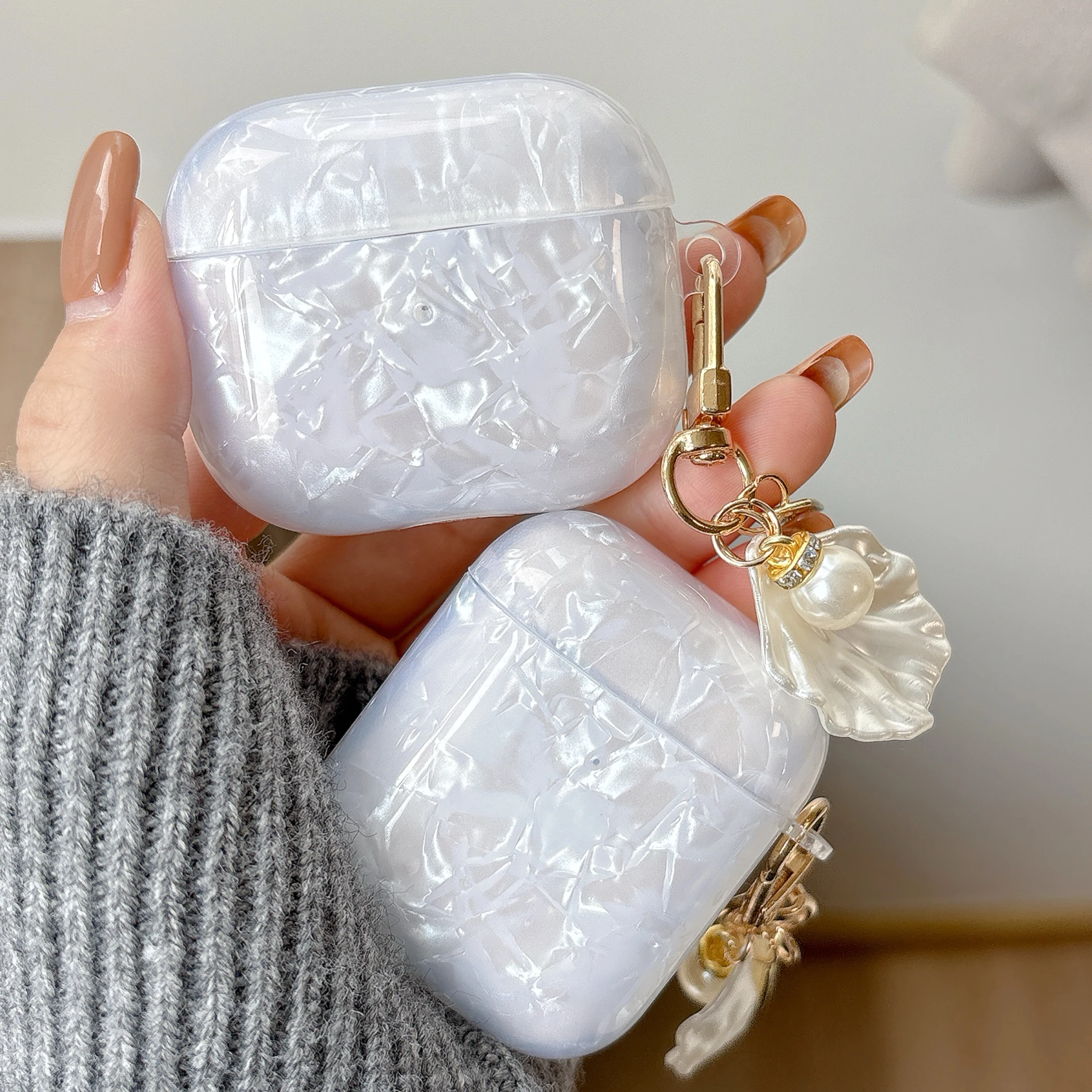 

Luxury Pearly Shell Pendant Silicone Case For AirPod 4 3 pro2 AirPods pro3 Wireless Bluetooth Earphone Accessories with Keychain