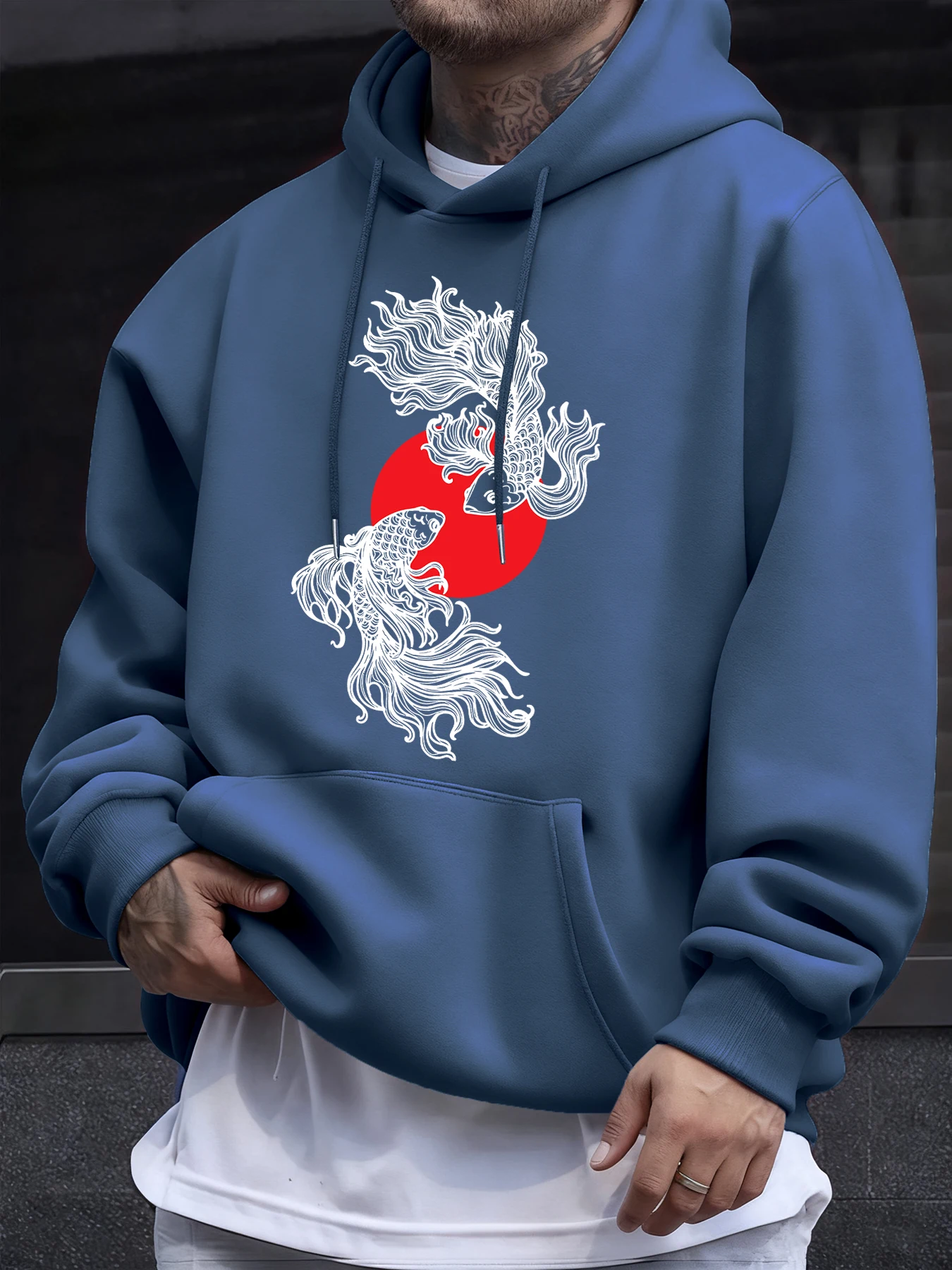 Japanische Brokat-Karpfen-bedruckte Herren-Harajuku-Hoodies aus Fleece, Hip-Hop-Sportbekleidung mit Taschen, locker sitzende, bequeme Herren-Langarmshirts