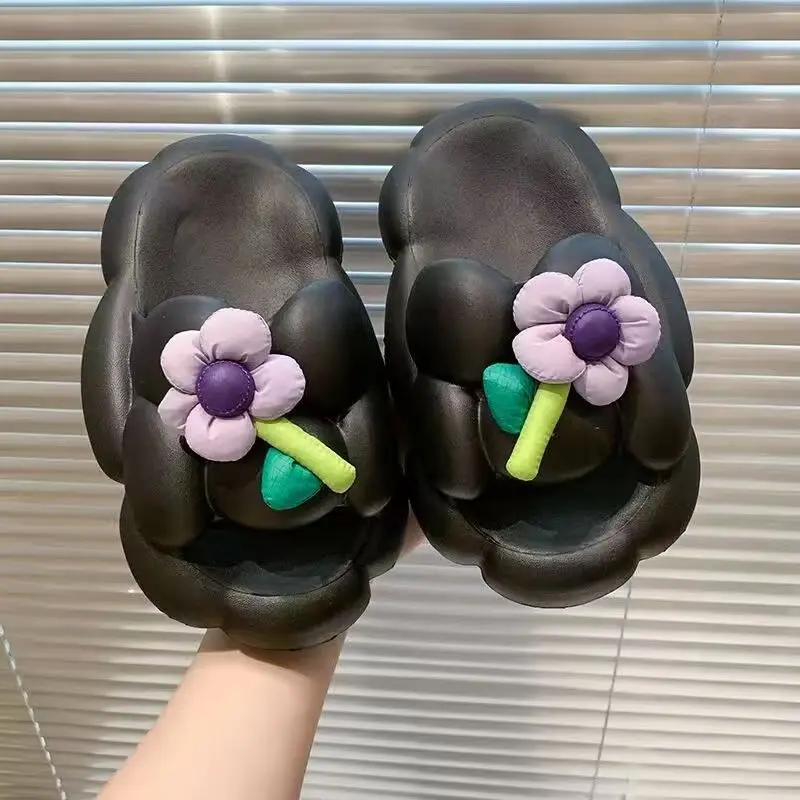 

2025 Soft Sole Light Cartoon Slippers Summer Lovely Girl Heart Flowers Home Non-slip Outdoor Beach Sandals