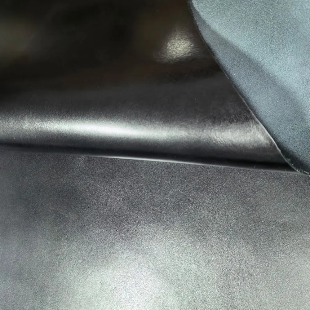 Natural Cowhide thick cow skin leather vegetable tanned leather black color square piece shapes sizes First Layer  Full Grain