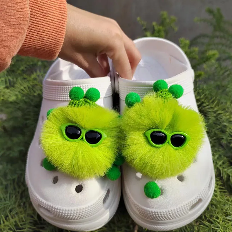 2024 New DIY Plush Ball Hole Shoes Charms Shoe Accessories Cute Fur Ball Elf Detachable Shoe Flower Shoe Buckle Hot sales