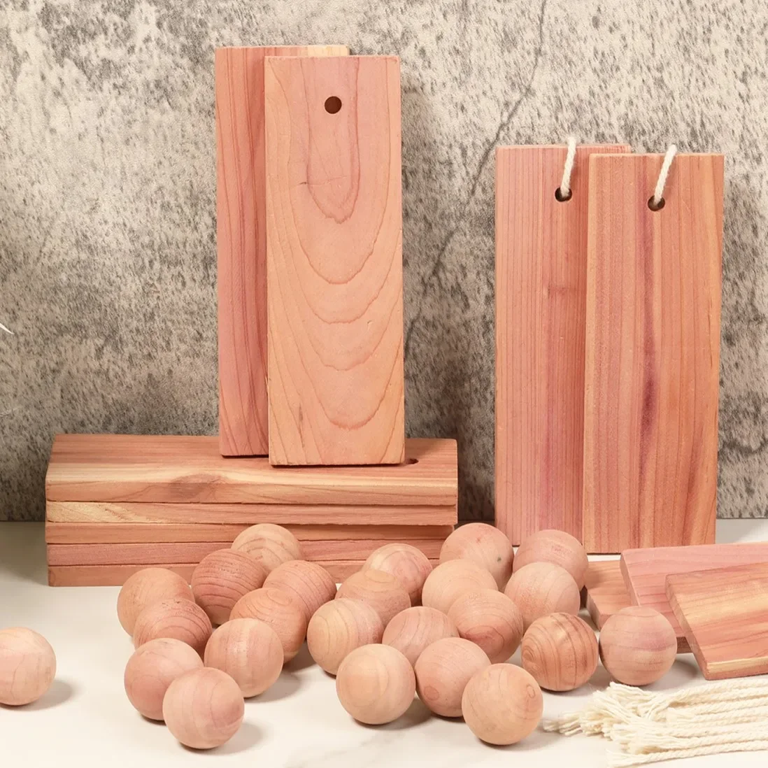 36 Pcs Cedar Blocks and Balls for Clothes Storage Aromatic Cedar Planks with Hanging Strings for Closets Drawers Storage Boxes