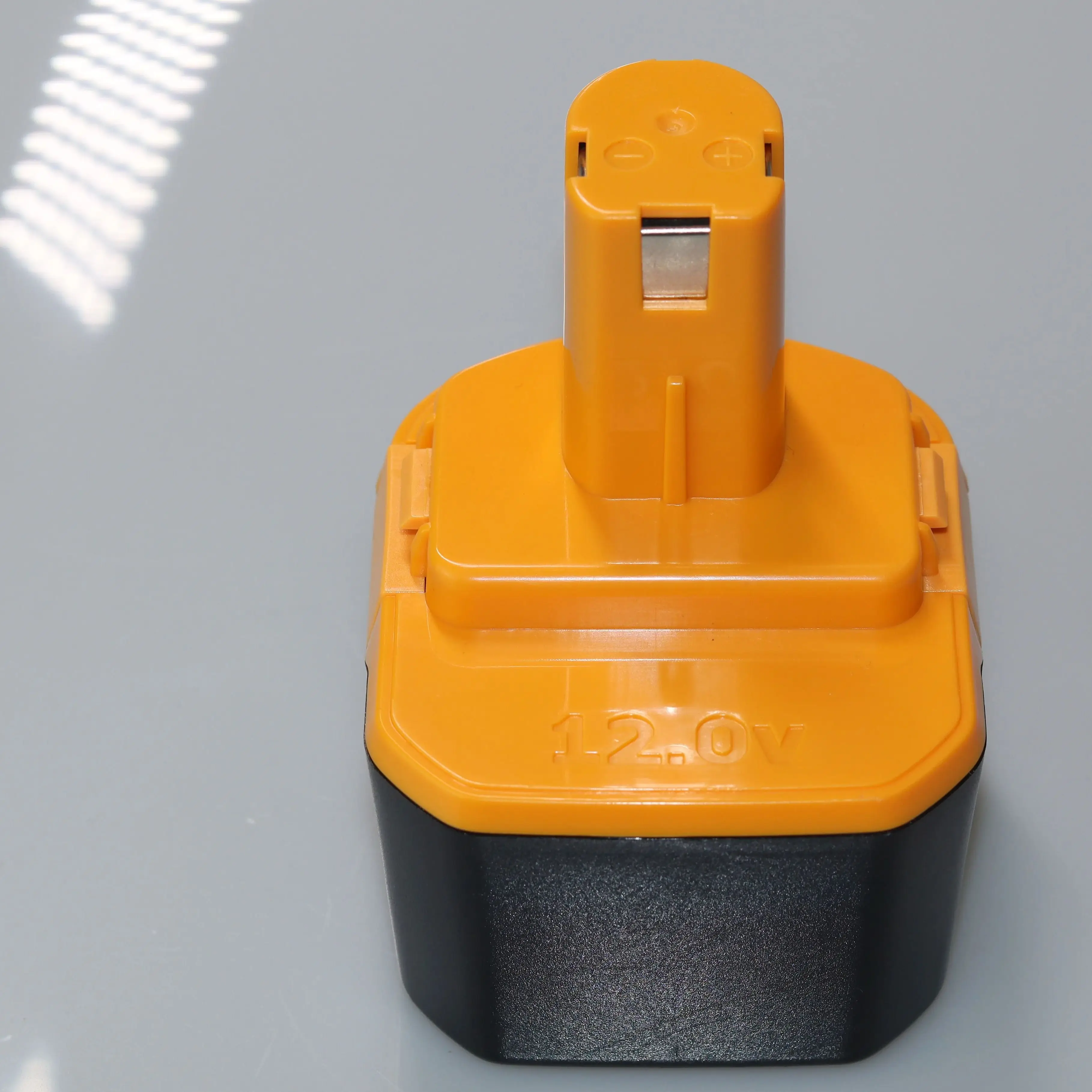 

12 В 9800 мАч Замена аккумулятора Ryobi 1400652 BID1211 CCD1201 CHD1201 CHD1202 CTH1201 CTH1202 FL1200 Беспроводная мощность