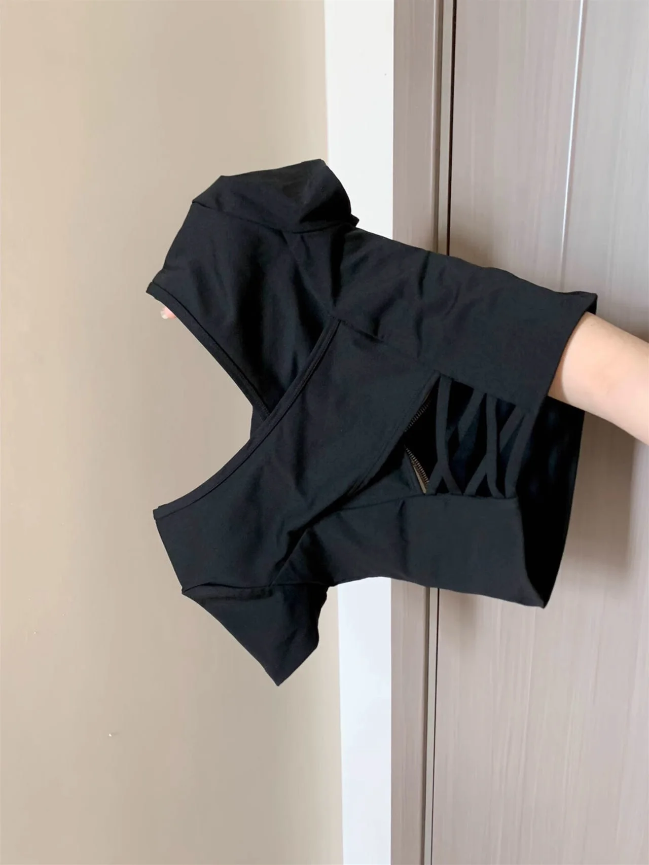 

Bla ort Sve Bal T-irt Women's Summer New Sle Slim Fit with Chest Pad Inner Wear Korean Sle Cotton Casual Top