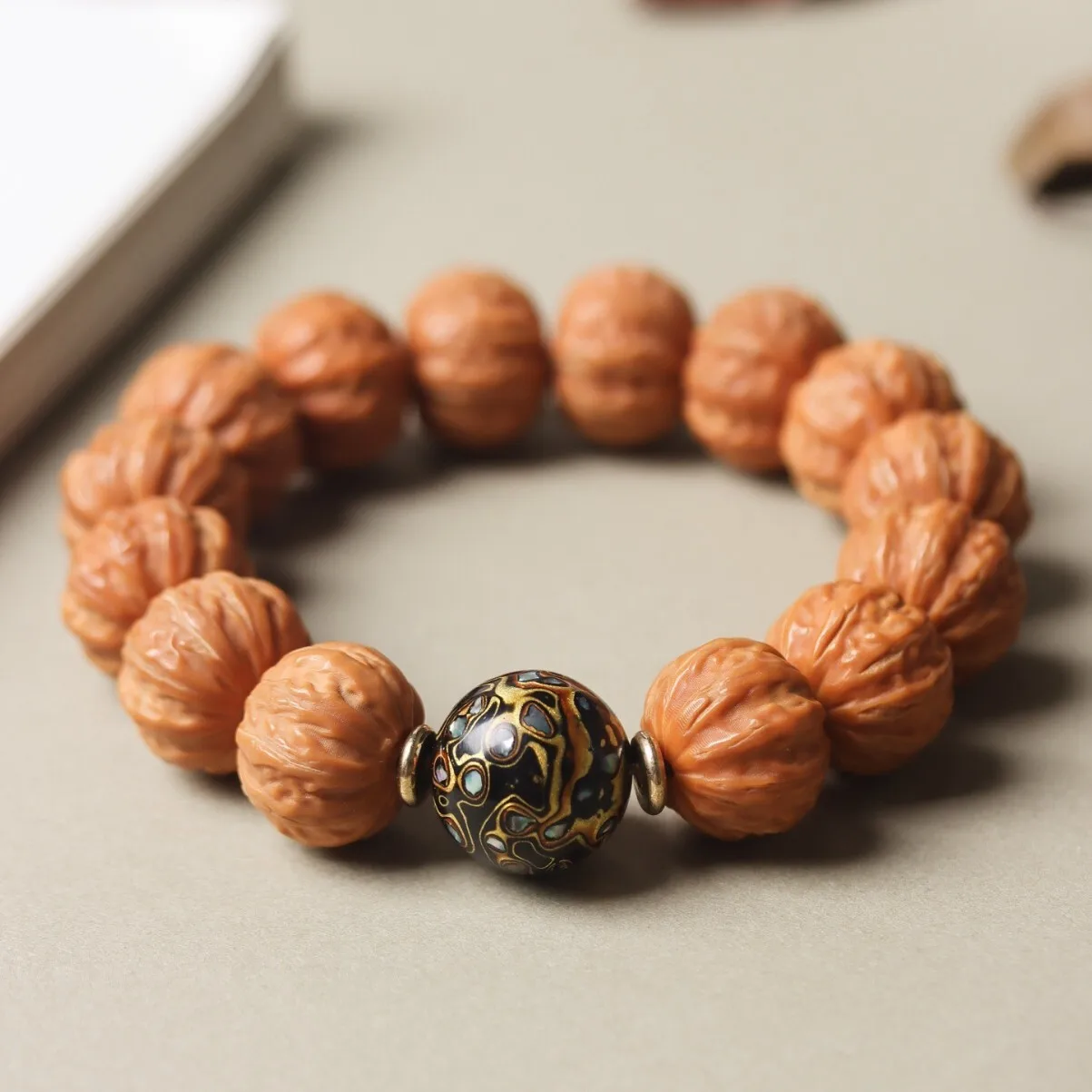 Jingba Leng قرد رئيس اليد سلسلة نحت العضلات السميكة كومة قصيرة الأرض الغنية القرش الظهر الجوز البذور الأصلية اللعب الثقافي Wo #4